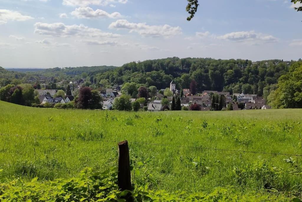 Neue 90 Qm 2-zimmerwohnung Naehe Koeln